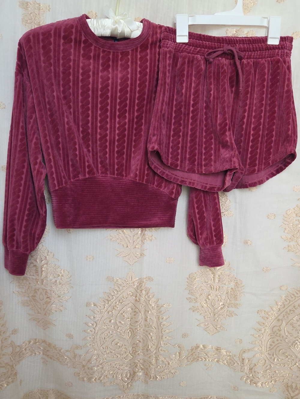 NWT Shore Velvet Two-Piece Lounge Set in Crushed Berry